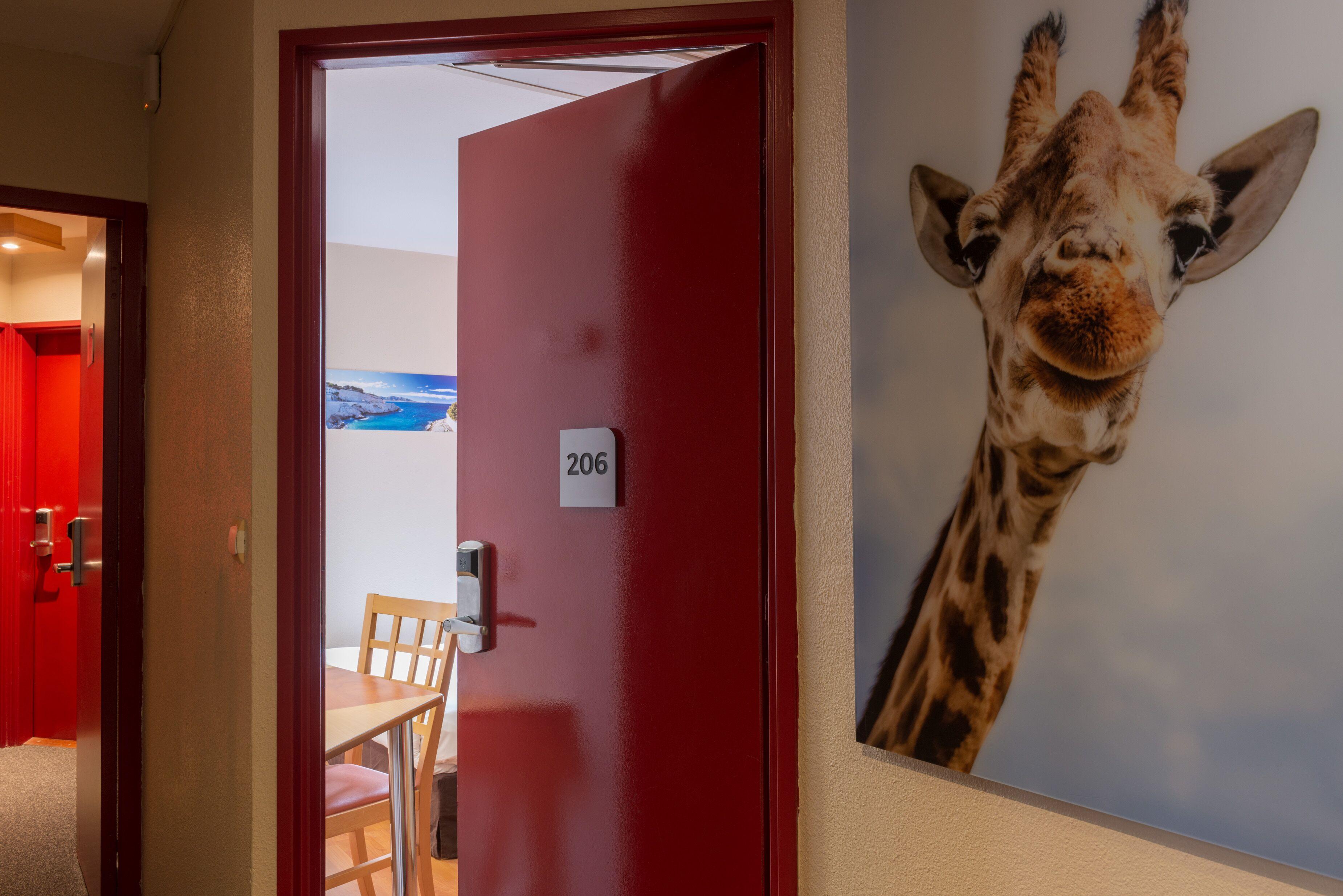 The Originals City Hotel Marseille Aeroport Vitrolles  Ngoại thất bức ảnh