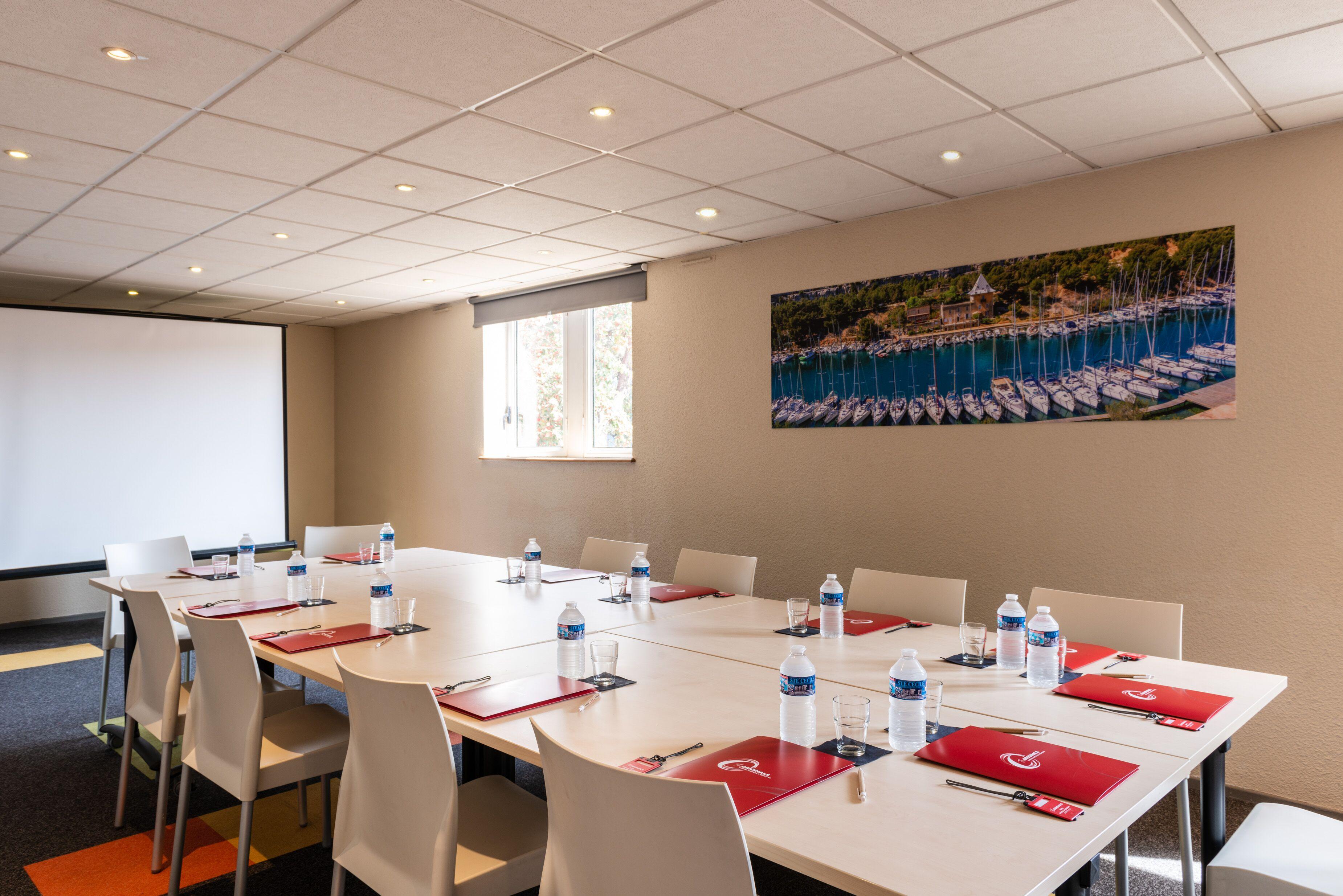 The Originals City Hotel Marseille Aeroport Vitrolles  Ngoại thất bức ảnh