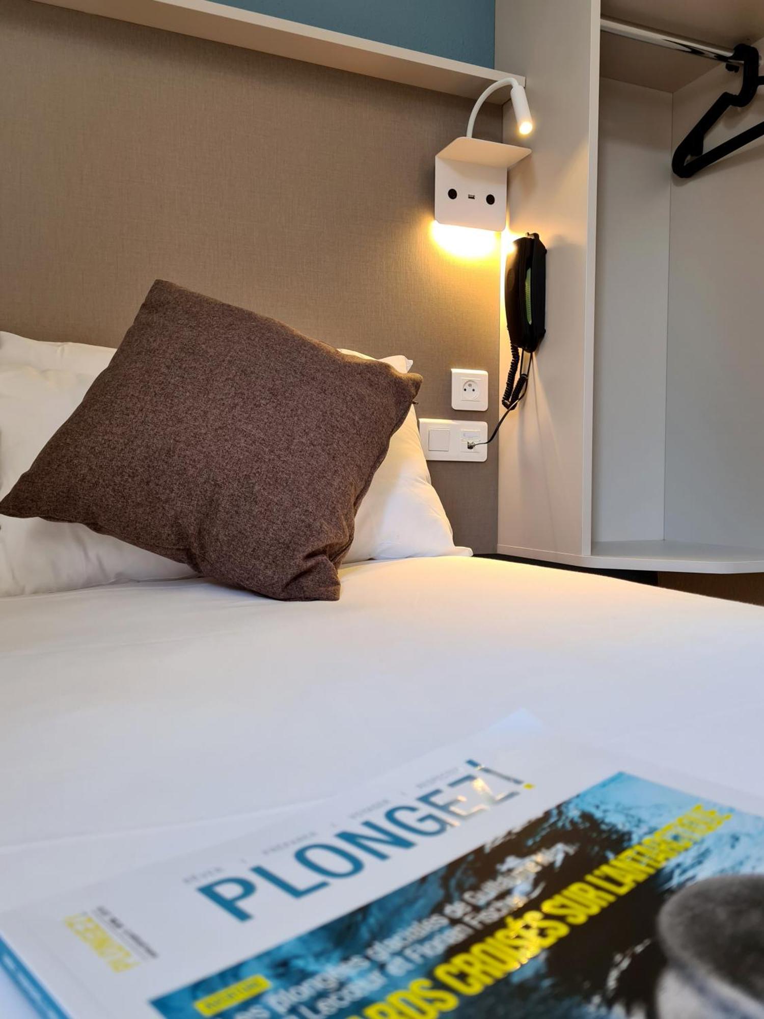 The Originals City Hotel Marseille Aeroport Vitrolles  Ngoại thất bức ảnh